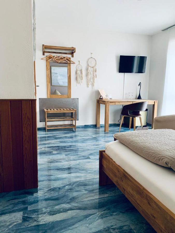 Hotel-Bistro-Europa Merchweiler エクステリア 写真