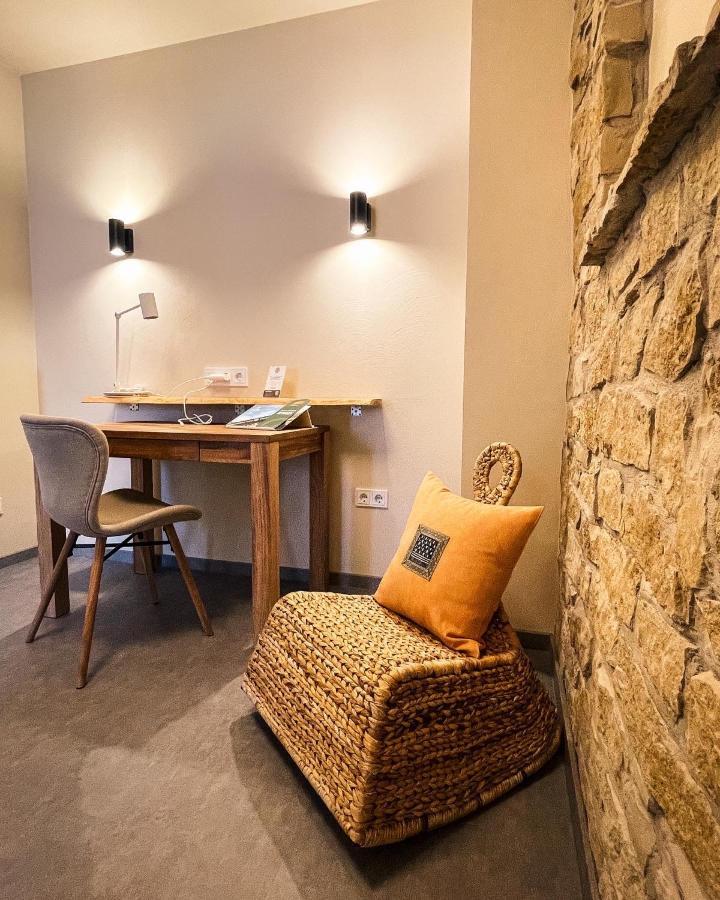 Hotel-Bistro-Europa Merchweiler エクステリア 写真