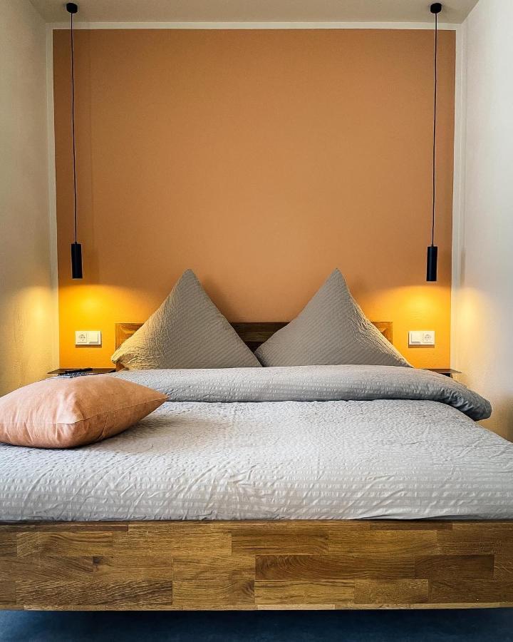 Hotel-Bistro-Europa Merchweiler エクステリア 写真