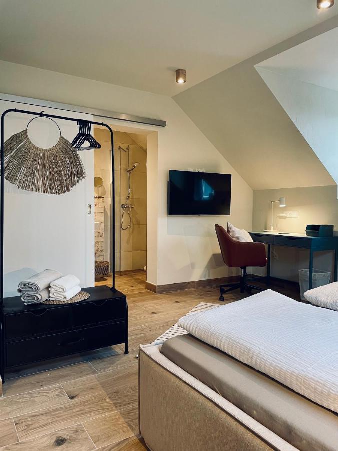 Hotel-Bistro-Europa Merchweiler エクステリア 写真