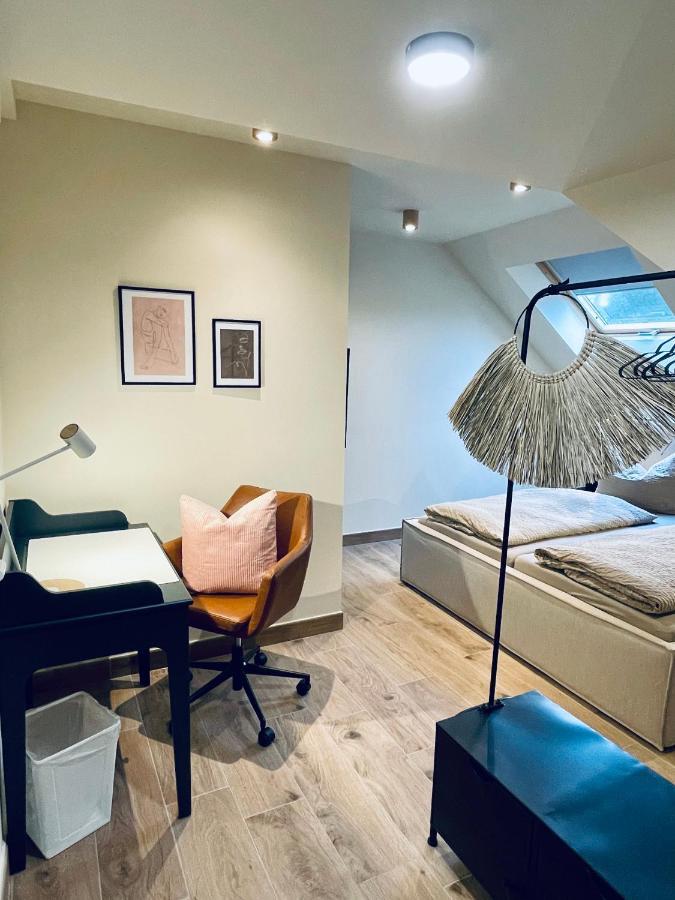 Hotel-Bistro-Europa Merchweiler エクステリア 写真