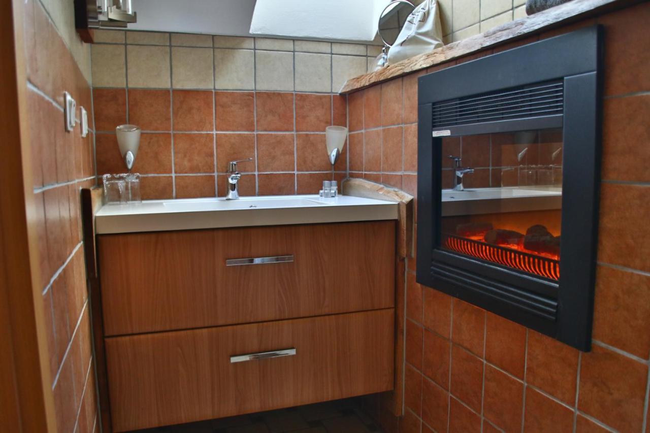 Hotel-Bistro-Europa Merchweiler エクステリア 写真